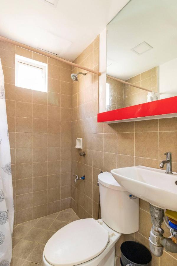 Brew Home Bacolod - 3 Bedroom House Dış mekan fotoğraf